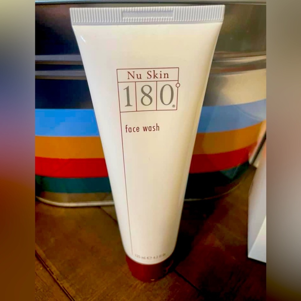 Brightening FaceWash. Vitamin C wash.